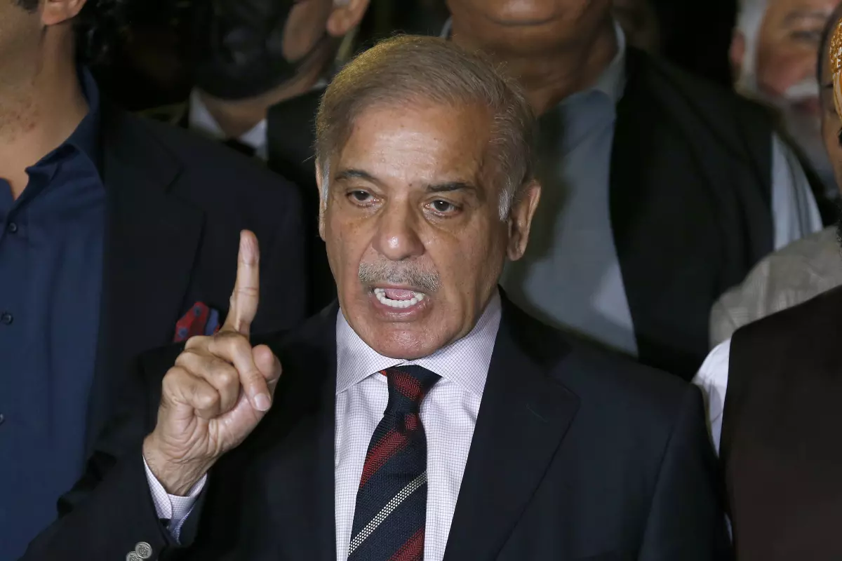 پاکستان پر قرضے ملکی تاریخ کی نئی بلند ترین سطح پر پہنچ گئے۔