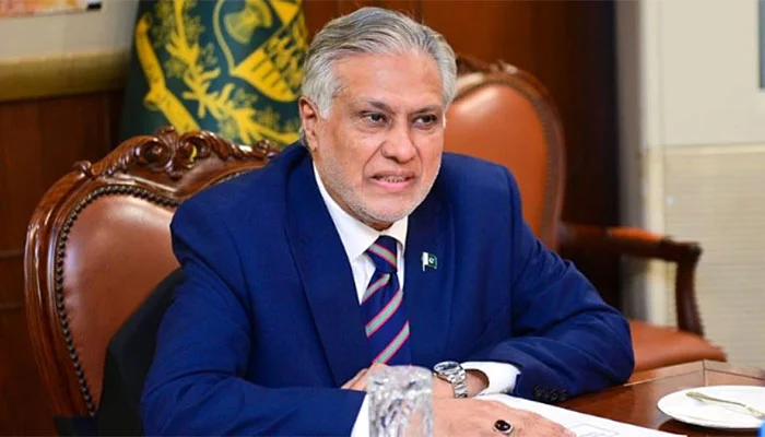 پاکستان اور انڈیا کے قومی سلامتی کے مشیروں کے دفاتر کے درمیان رابطے ہوئے ہیں: اسحاق ڈار